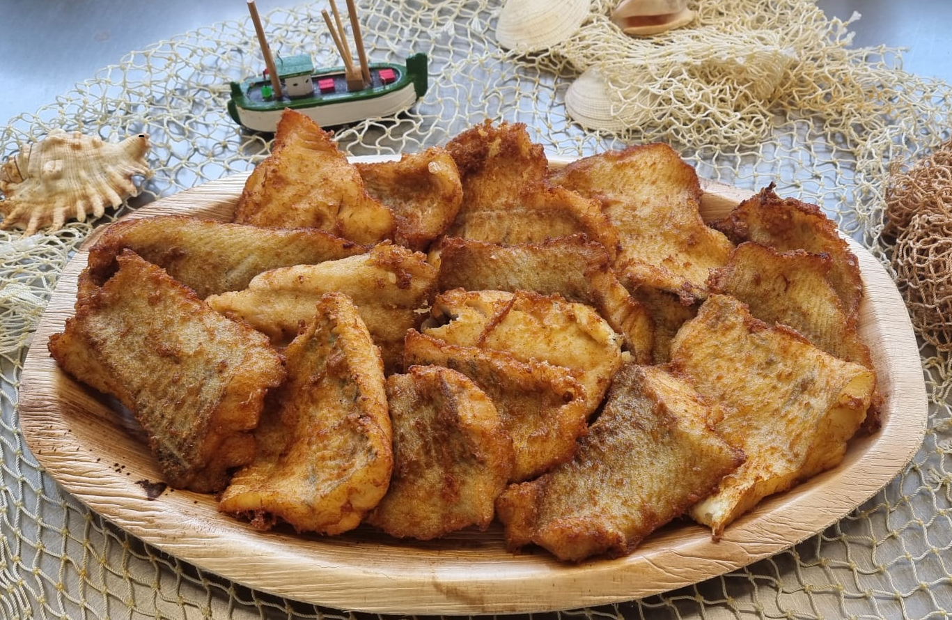 Backfischplatte 1500g Bierteig *Partyplatte* Backfischplatte 1500g Bierteig *Partyplatte*